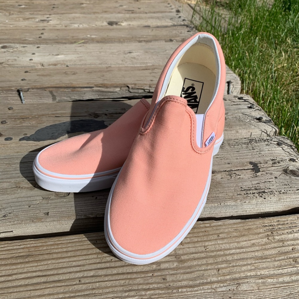 Peach slip on vans 🍑